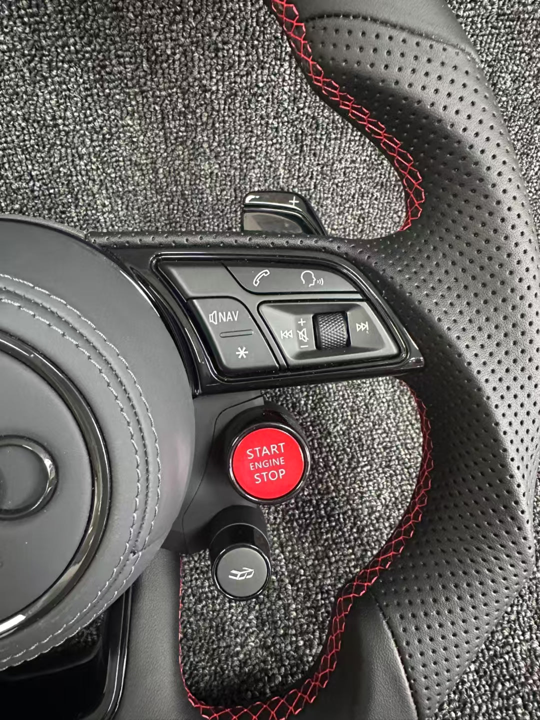Sports Leather Audi Steering Wheel with 4 Knob