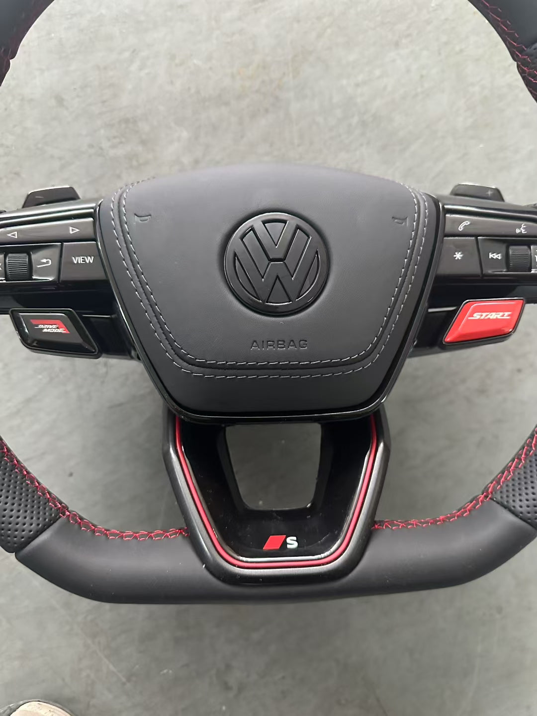 New Volkswagen steering wheel assembly sports flat bottomed multifunctional steering wheel