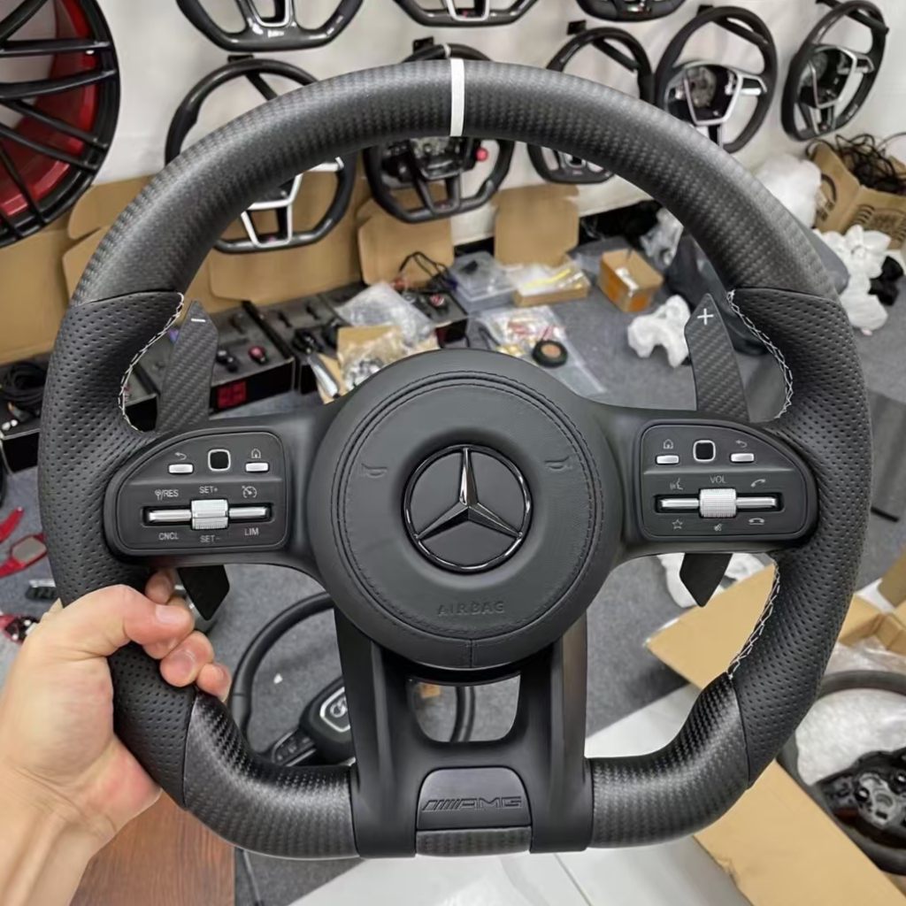 Matte carbon fiber steering wheel suitable for Mercedes Benz