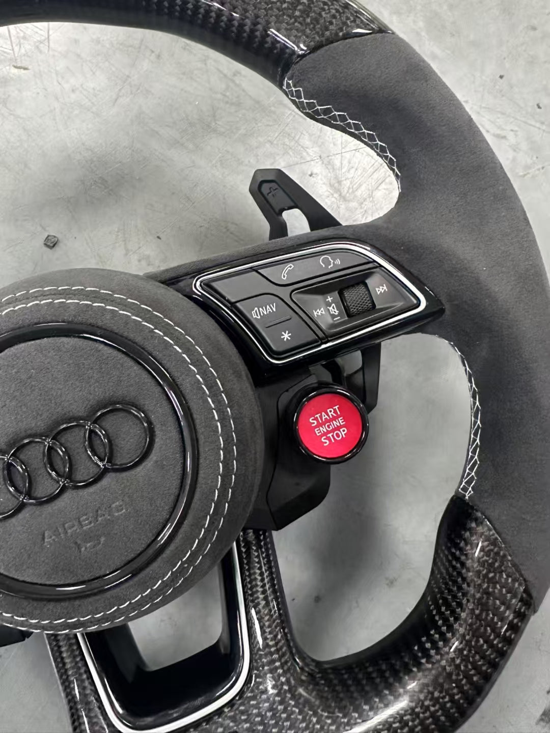 LED Steering Wheel Assembly Upgrade Fit for Audi RS RS3 RS5 RS7 A3 A4 A5 A6 A7 S3 S5 Q5 Q7 TT TTs R8 Style