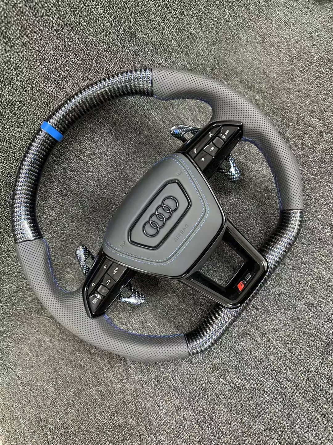 Carbon Fiber Steering Wheel for Audi S4 S6 S7 RS3 RS4 RS6 A6 A7 a6 c7 a3 8p audi a4 b8 with Paddle Shifters