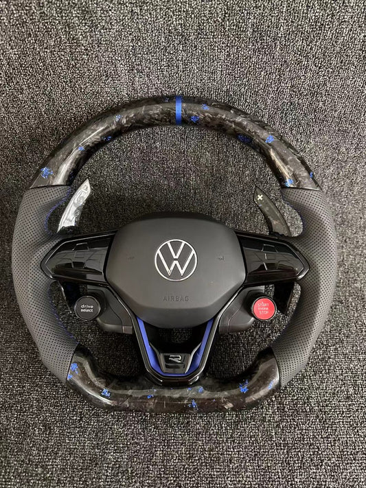 Volkswagen modifies and upgrades the blue forged carbon fiber steering wheel assembly