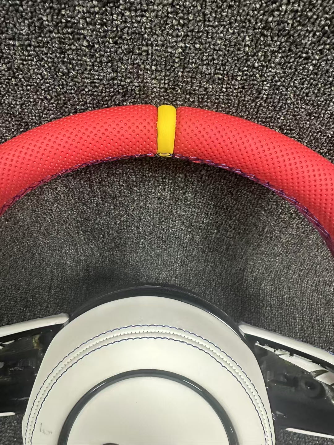 Customized High Quality Leather Steering Wheel for Audi RS RS3 RS4 RS5 S3 S4 S5 B9 A3 A4 A5