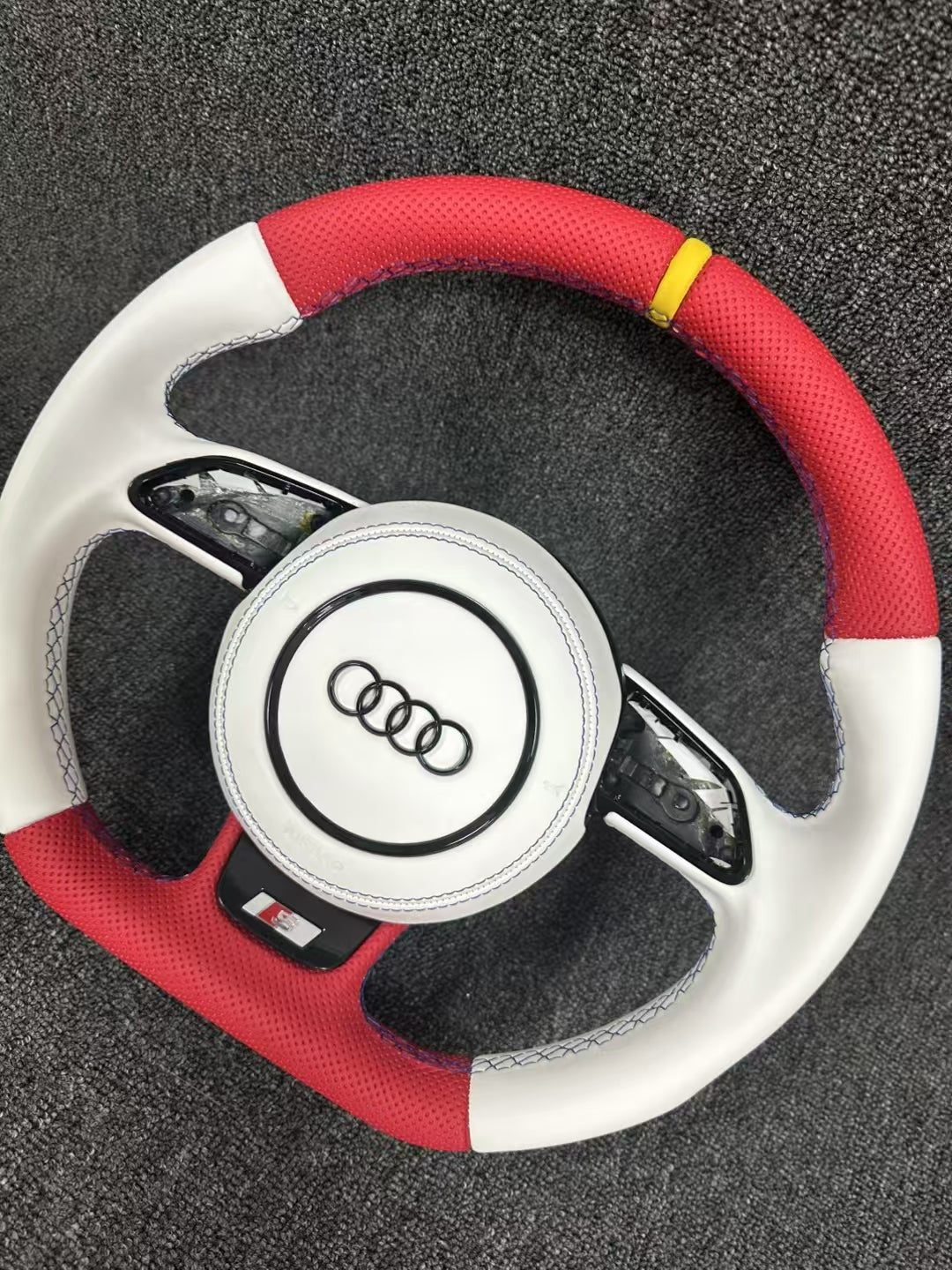 Customized High Quality Leather Steering Wheel for Audi RS RS3 RS4 RS5 S3 S4 S5 B9 A3 A4 A5