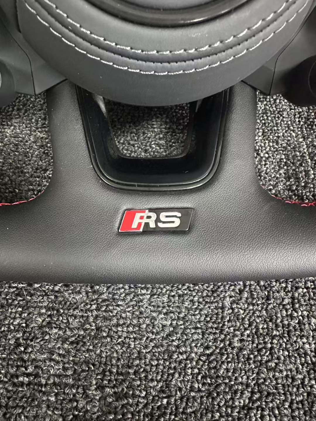 Sports Leather Audi Steering Wheel with 4 Knob