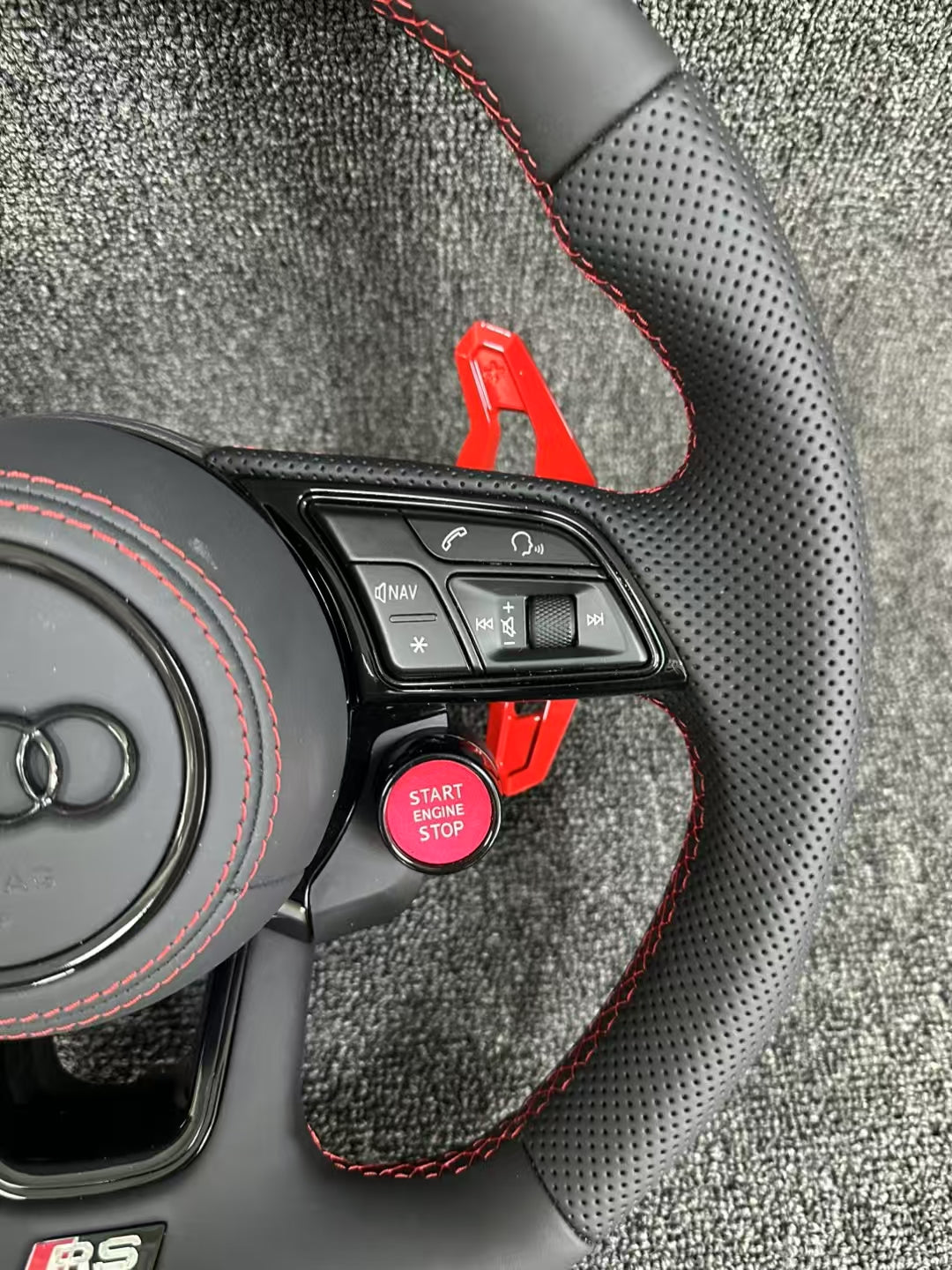 Custom Audi Leather Steering Wheel Car Accessories with Knob