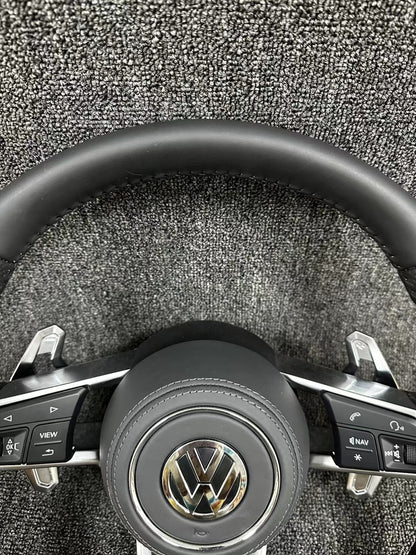 New Volkswagen modified R8 steering wheel multifunctional steering wheel assembly multifunctional buttons paired with Lamborghini shift paddles
