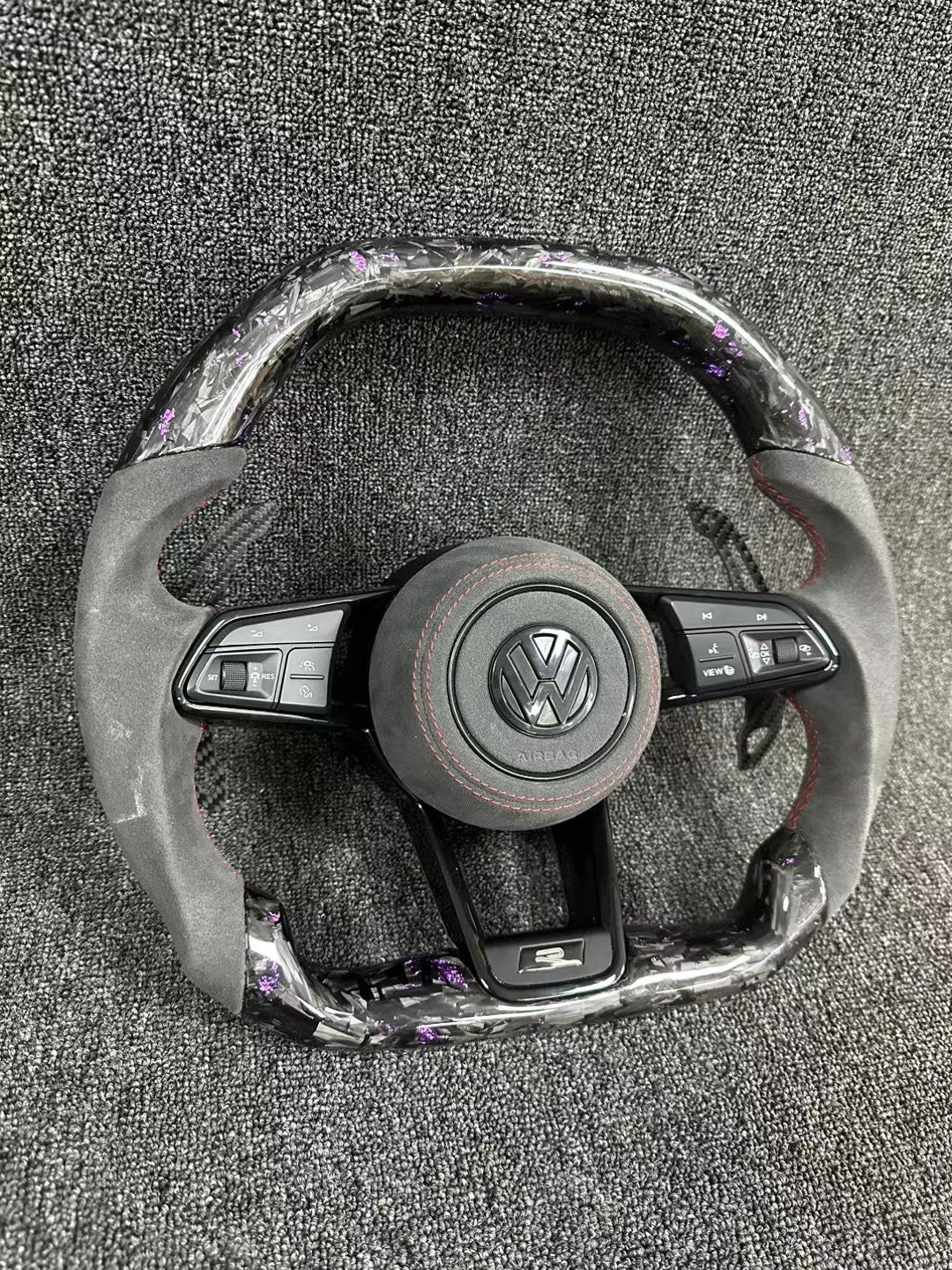 Internet celebrity R8 steering wheel popular R8 flat bottomed steering wheel