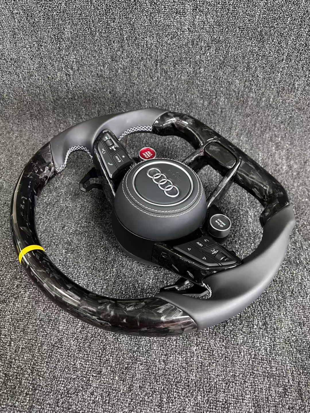 Customized Carbon Fiber Steering Wheel 2019-2021 Audi C8 A6 S6 RS6 A7 S7 RS7 Sports Design Style Including RS3 A5 R8 TT Q5