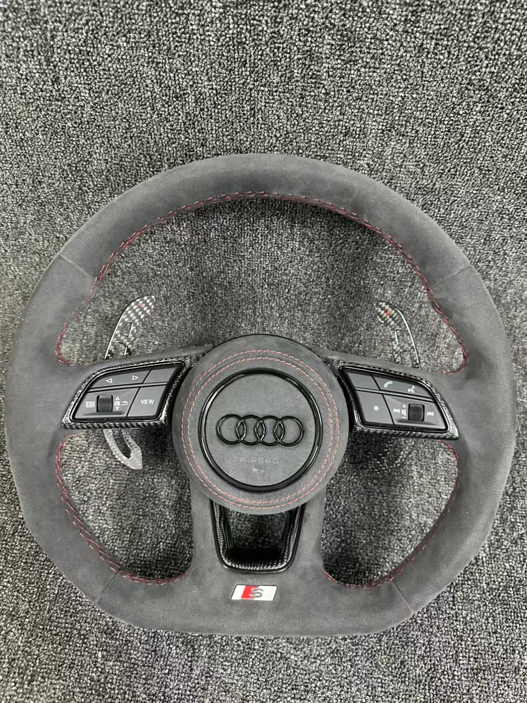 Customize Steering Wheel for Audi A3 A5 A6 A6L A4 A4L C8 Q5 Q7 TT RS3 RS4 RS5 S4 S5 B8 B9 Alcantara Leather Steering Wheel