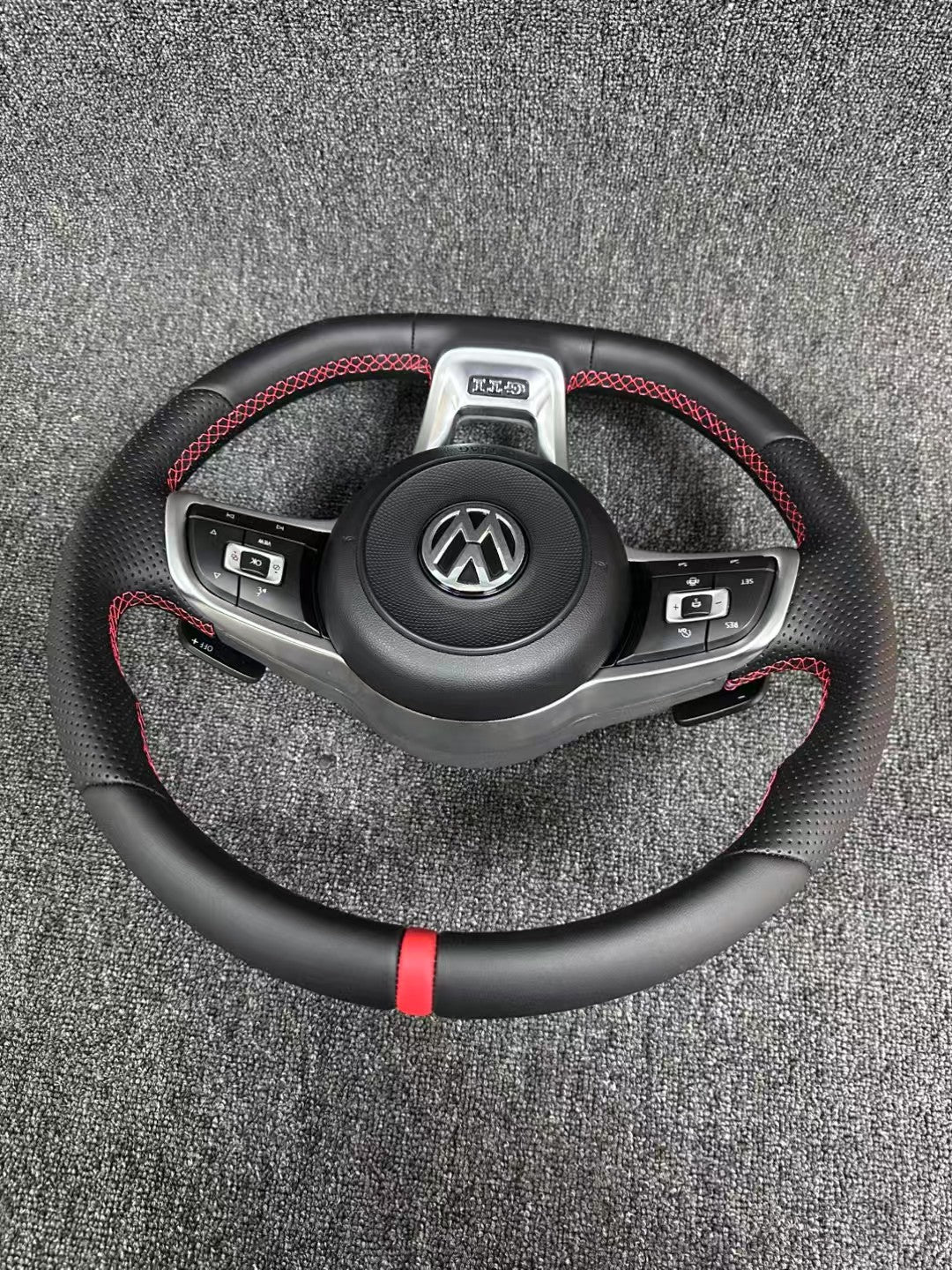 Volkswagen flat bottomed multifunctional steering wheel multifunctional buttons shift paddles old model modified new steering wheel assembly