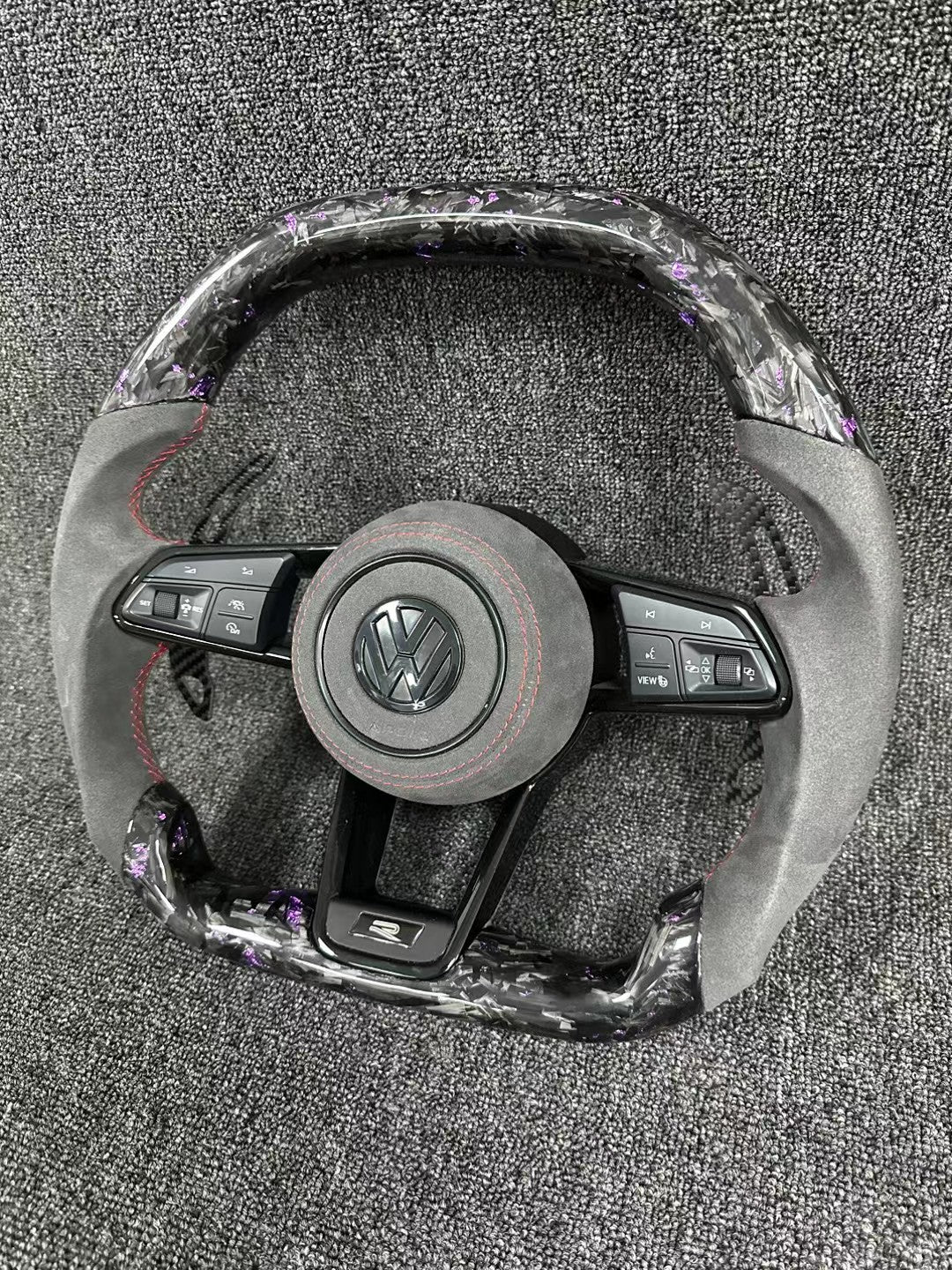 Internet celebrity R8 steering wheel popular R8 flat bottomed steering wheel