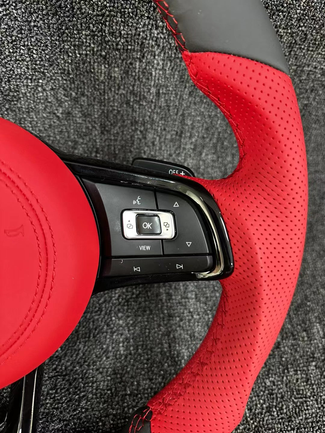 Volkswagen R line steering wheel flat bottomed sport multifunction steering wheel multifunction buttons with paddle shifters handle design