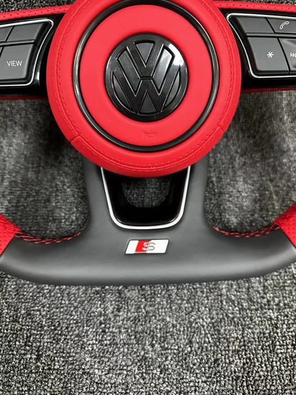 Volkswagen's old model has been upgraded to a new flat bottomed leather steering wheel, which supports customized leather colors