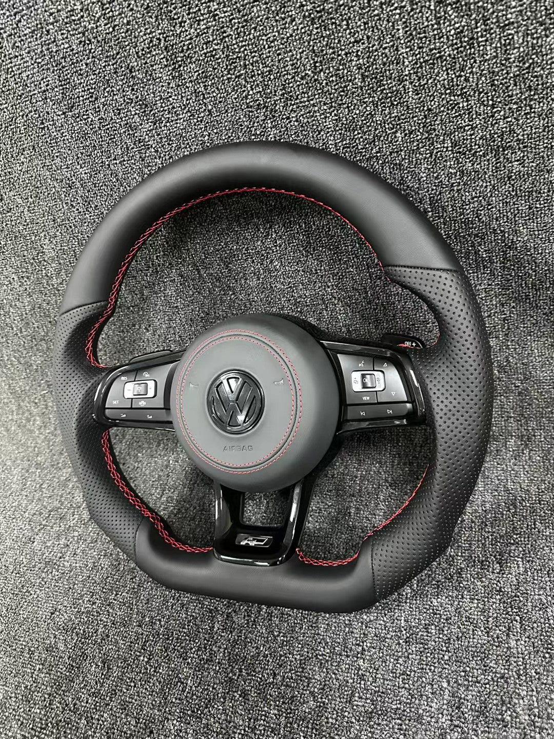 Volkswagen old model modified new multifunctional steering wheel with shift paddles