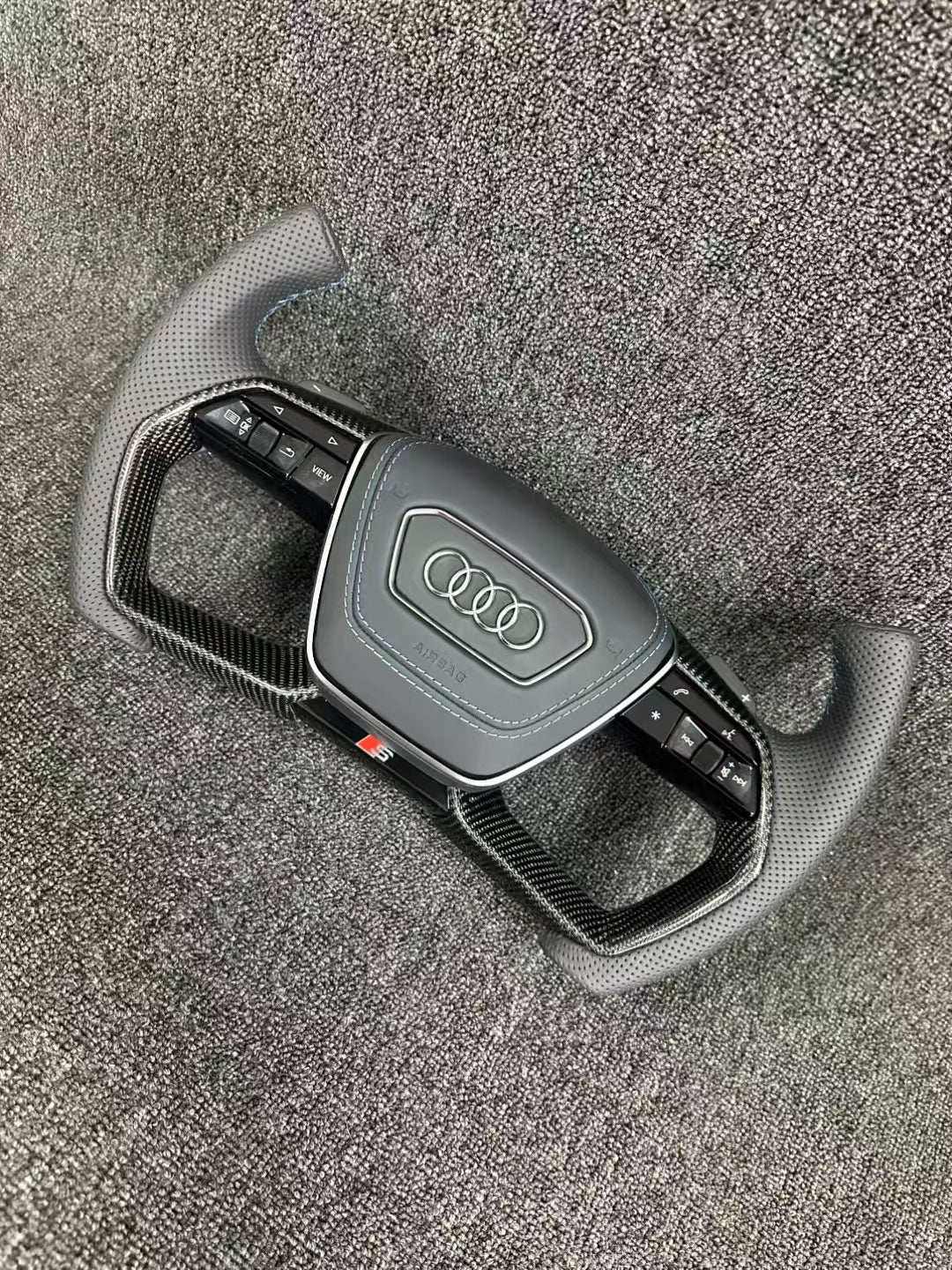 For Audi A4 A5 A6 A7 A8 Q5 Q7 R8 High Quality Carbon Fiber Aircraft Steering Wheel Assembly Accepts Personalized Customization