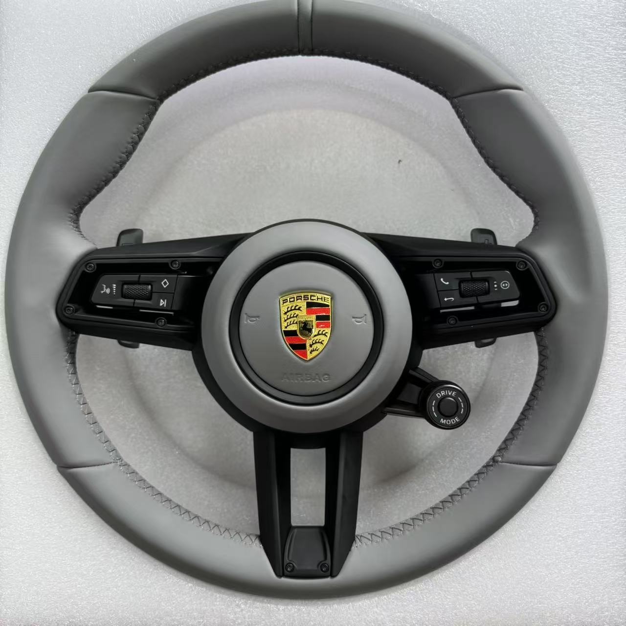 Modified Porsche Leather Steering Wheel for Porsche Cayman Cayenne Panamera Macan Tayneen Boxter Cocoa 718 911 955 957 970 971