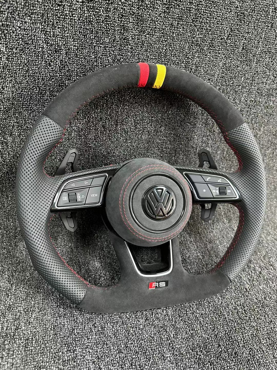 New Volkswagen steering wheel assembly flat bottomed sports steering wheel