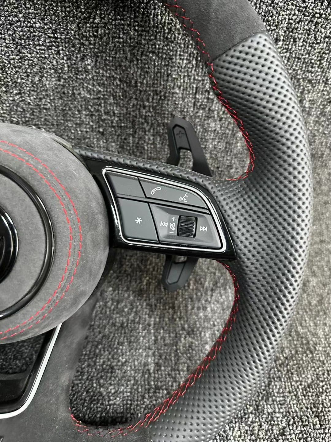 New Volkswagen steering wheel assembly flat bottomed sports steering wheel