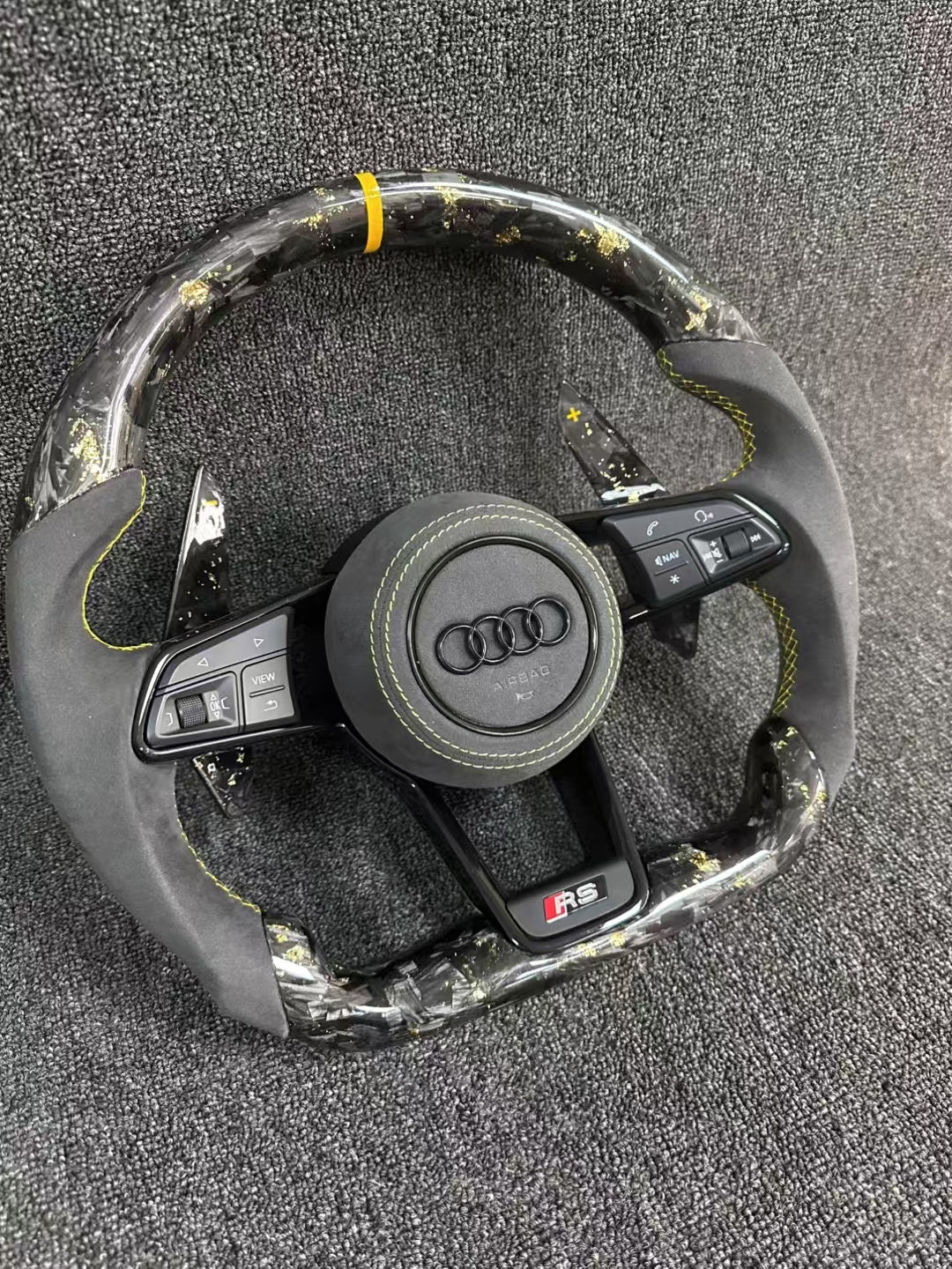 Customized Audi steering wheel forged carbon+yellow return mark+Alcantara grip+Alcantara airbag cover