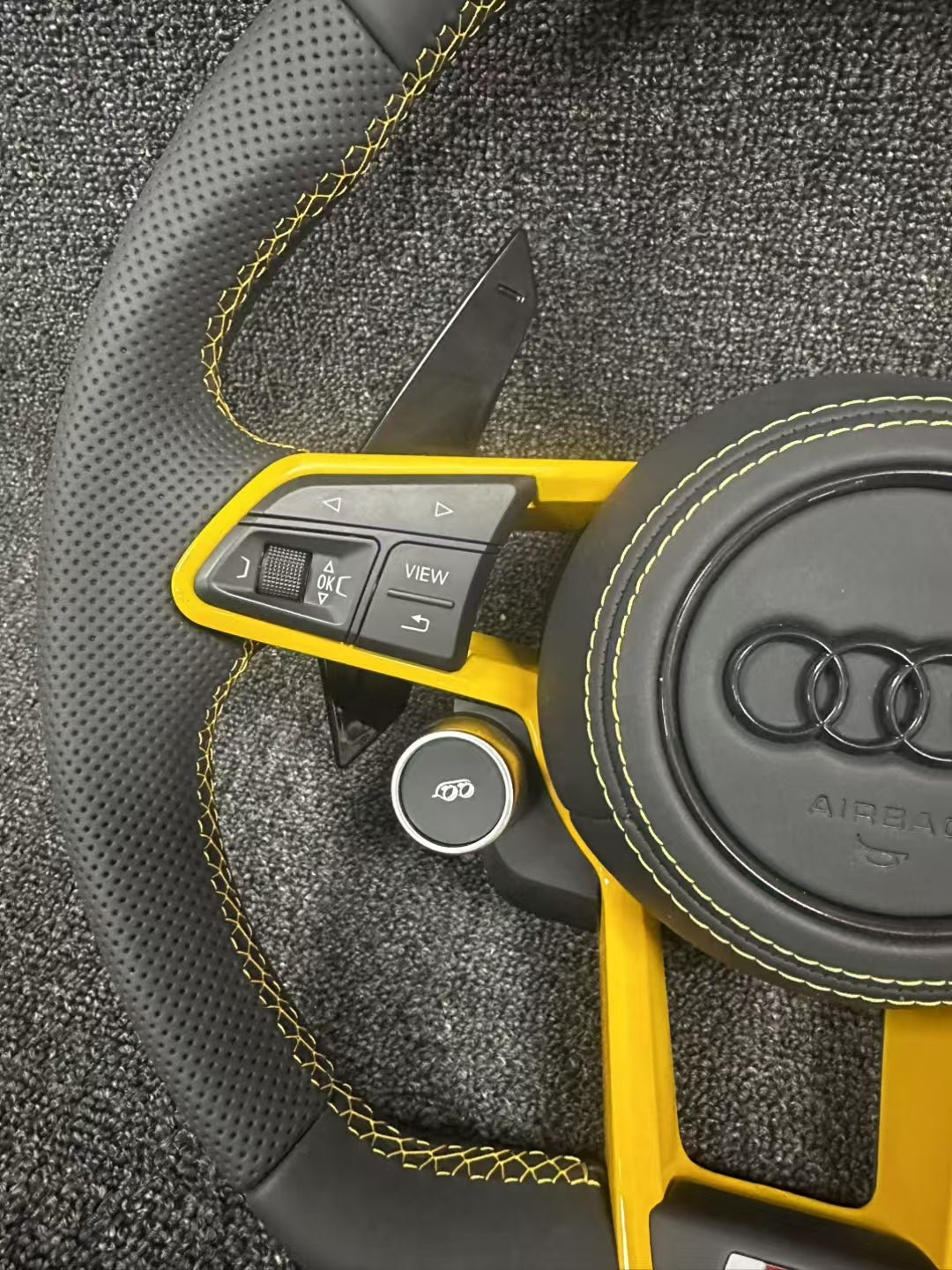 Factory Wholesale-audi R8 Multifunctional Steering Wheel Adaptation audi A3 A4L A5 A6L A7 A8 Q5 Q3 Universal