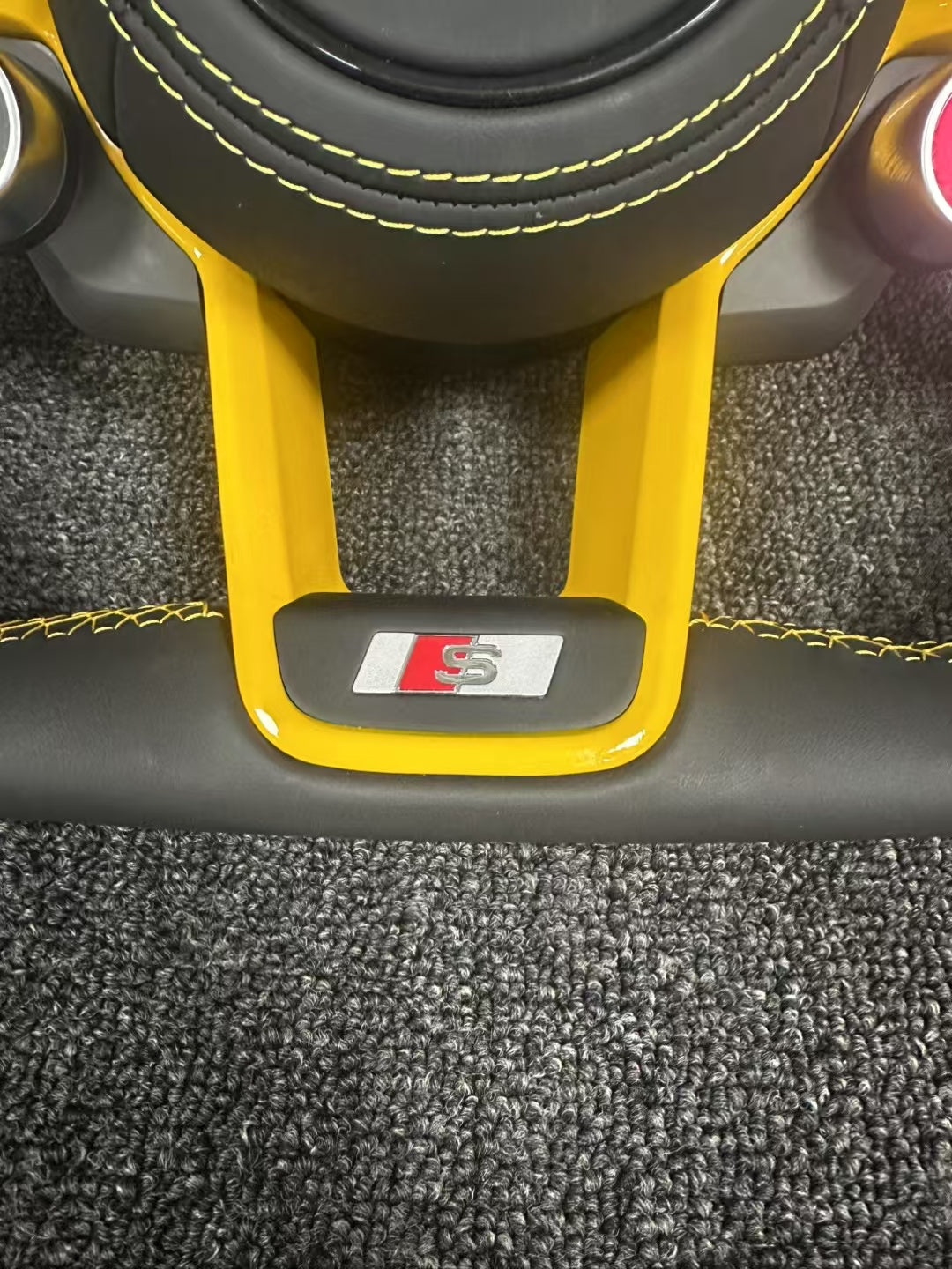 Factory Wholesale-audi R8 Multifunctional Steering Wheel Adaptation audi A3 A4L A5 A6L A7 A8 Q5 Q3 Universal