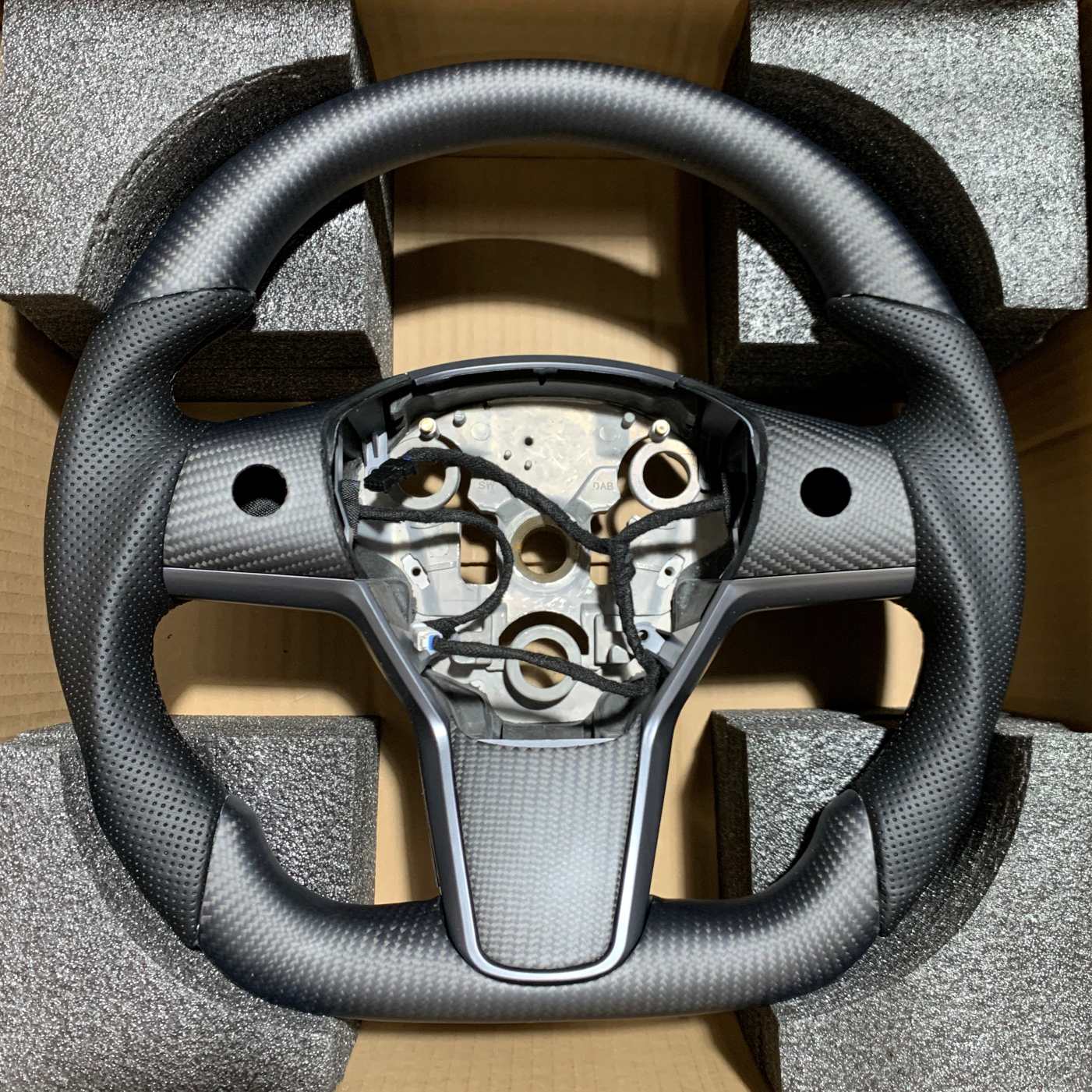 Custom Tesla steering wheel for Tesla Model 3/Y