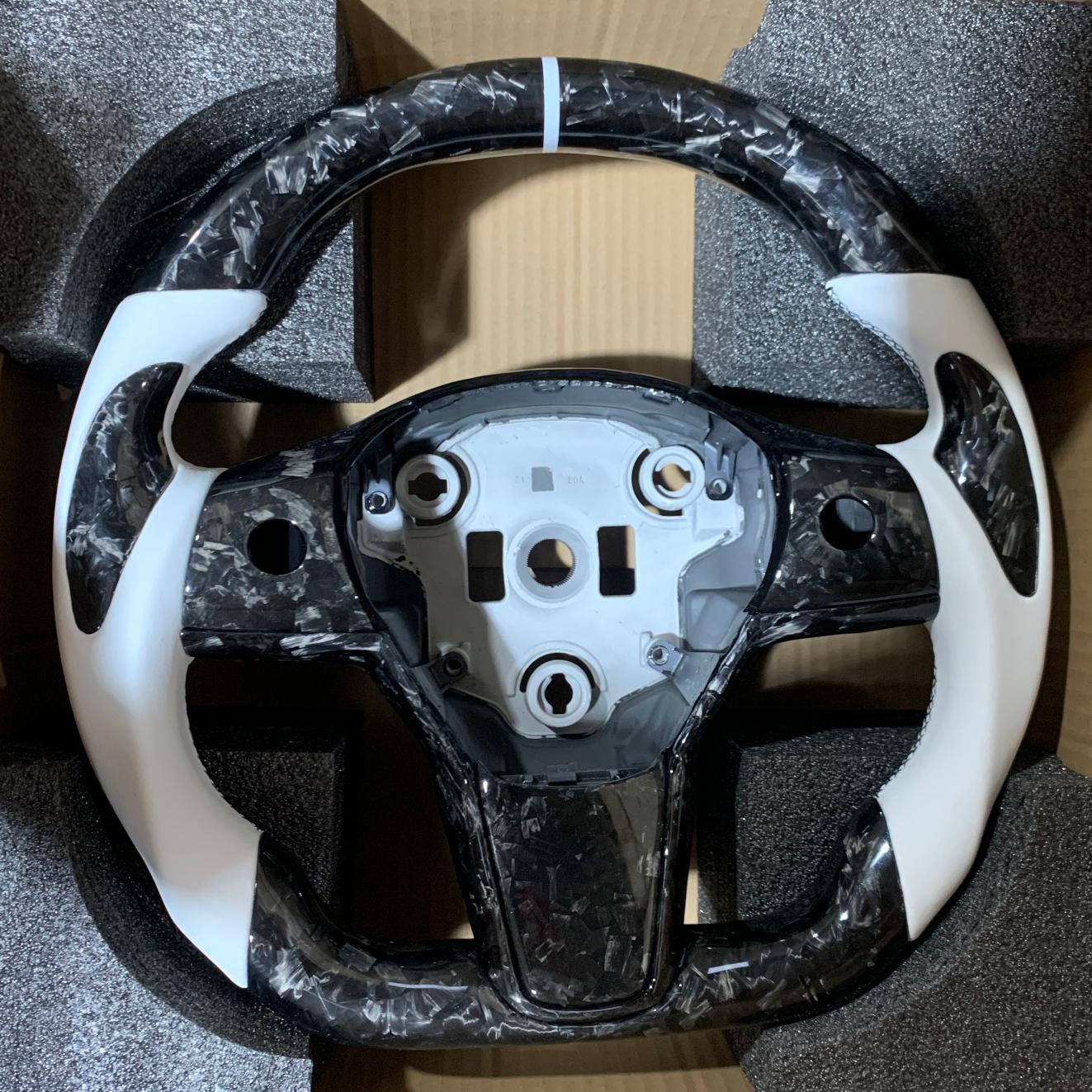 Custom Tesla steering wheel for Tesla Model 3/Y