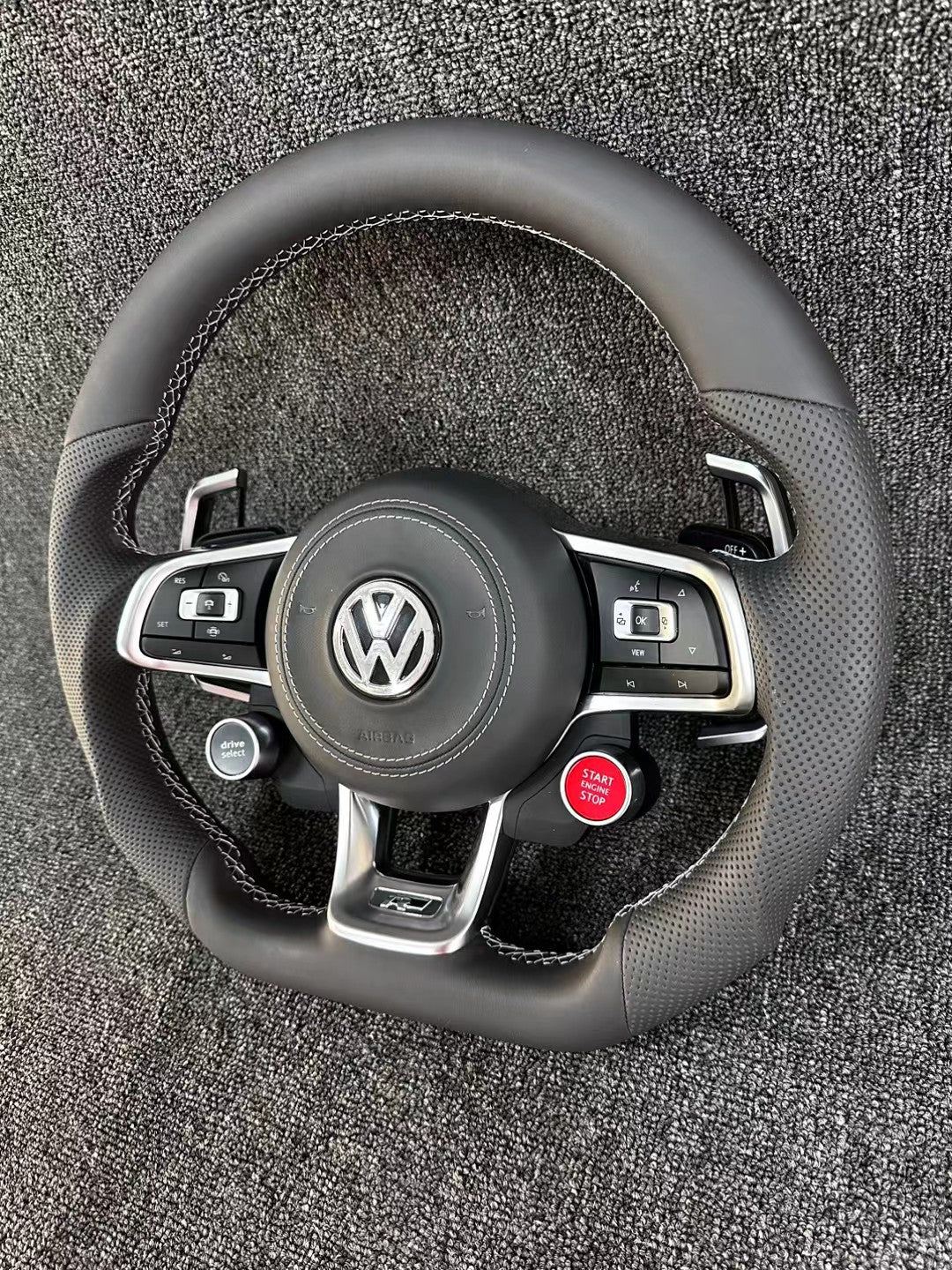GTI sports flat bottomed steering wheel multifunctional button silver large paddle R8 two key
