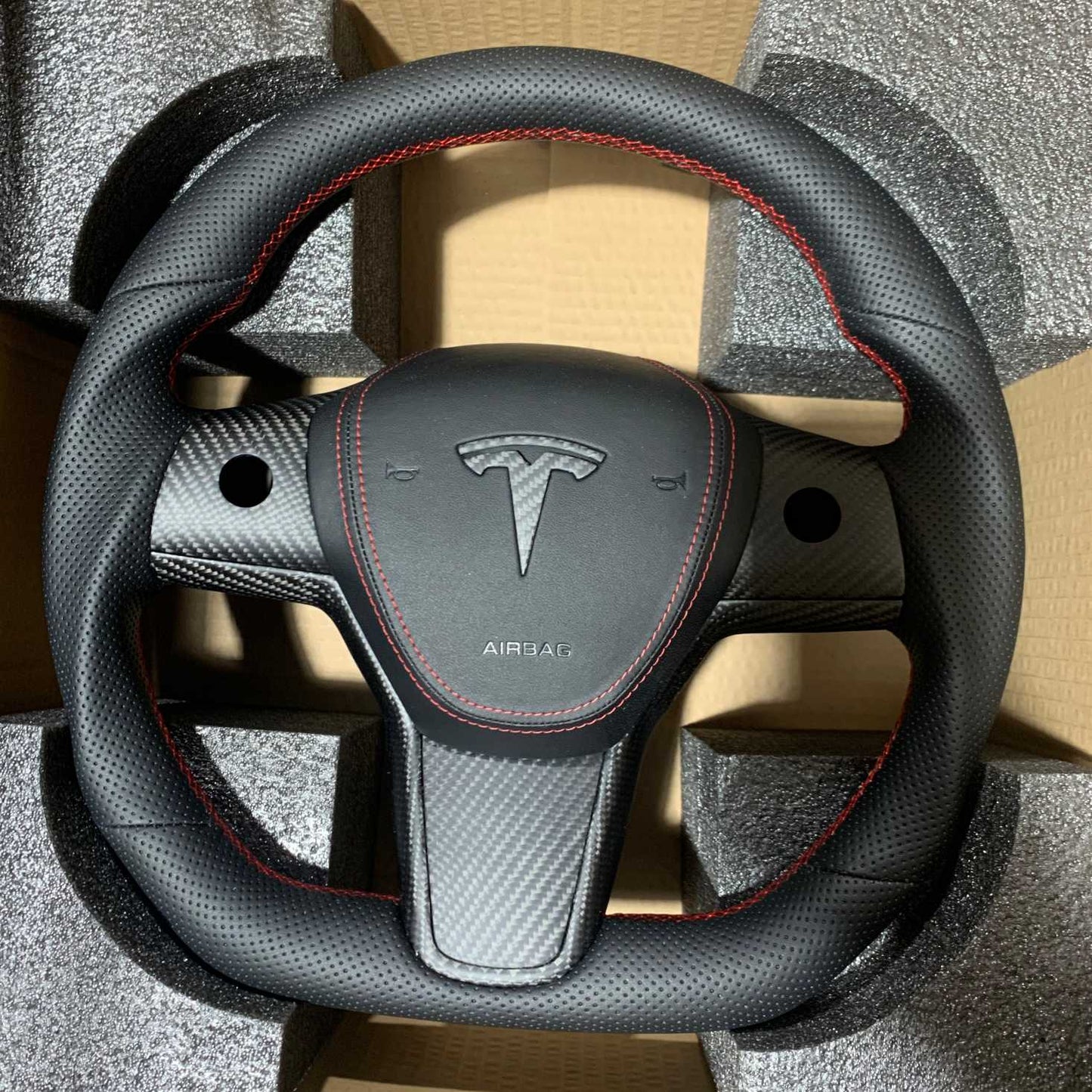 Custom Tesla steering wheel for Tesla Model 3/Y