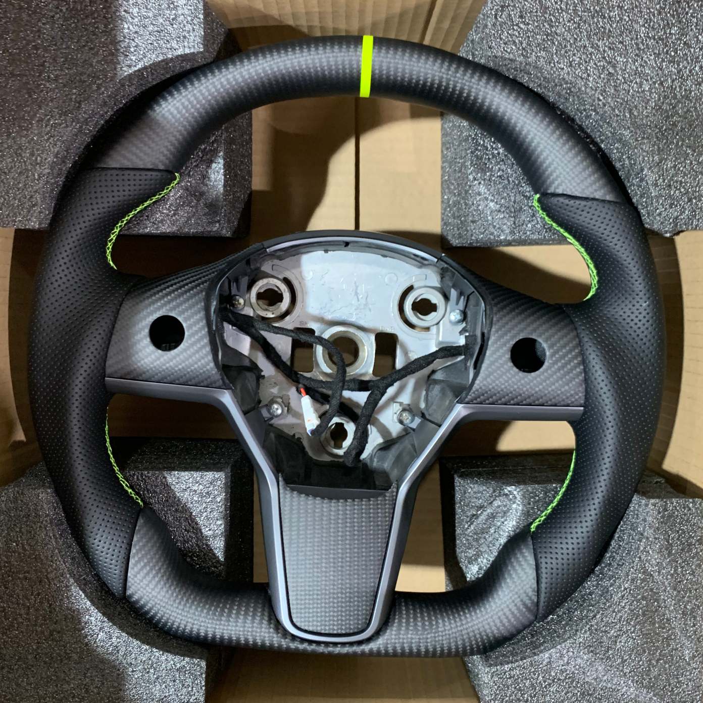 Custom Tesla steering wheel for Tesla Model 3/Y