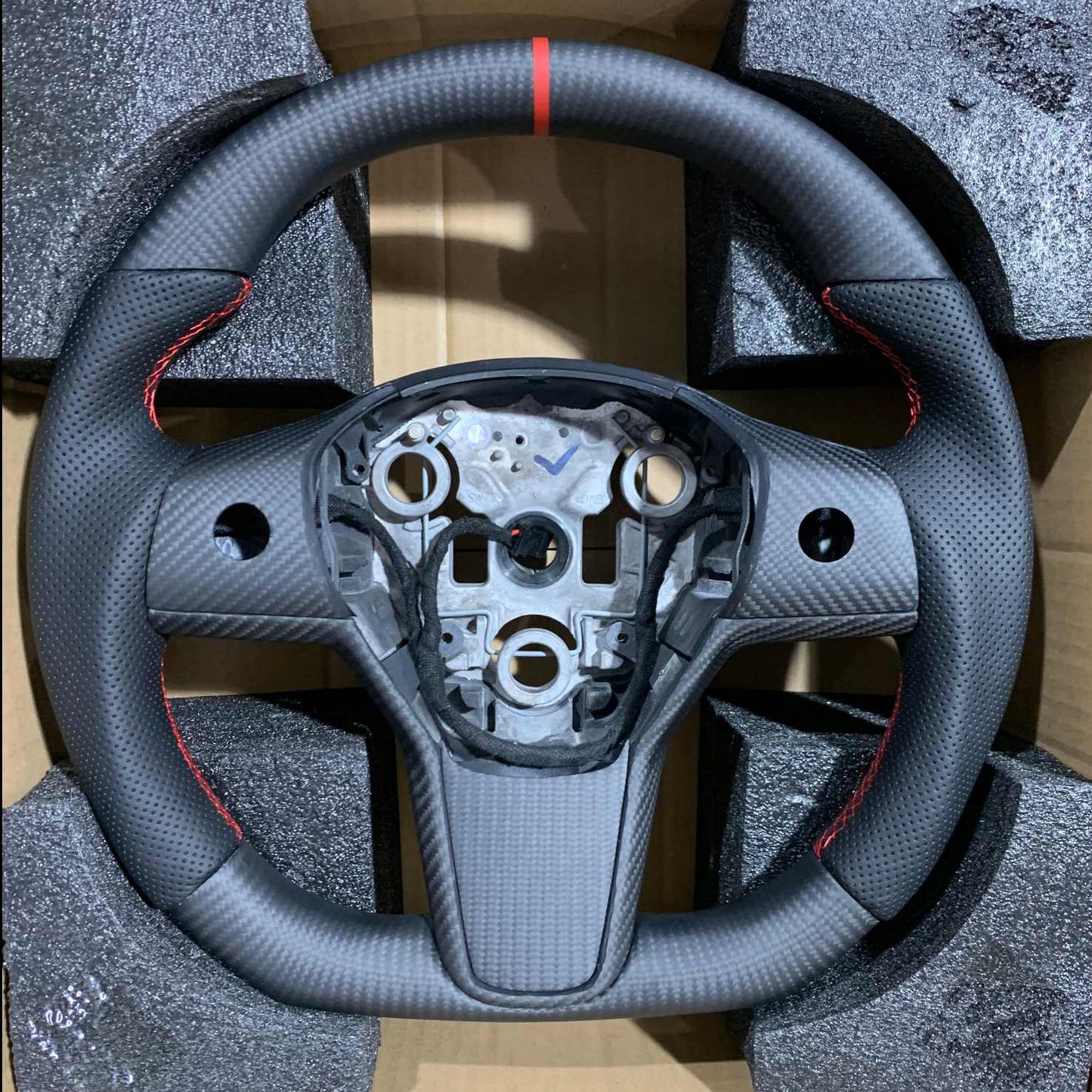 Custom Tesla steering wheel for Tesla Model 3/Y