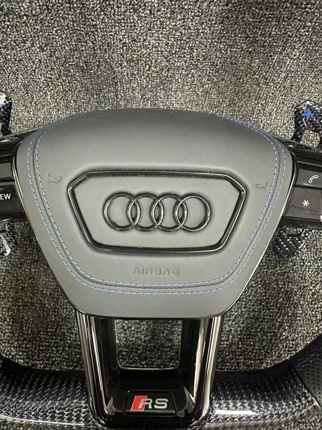 Carbon Fiber Steering Wheel for Audi S4 S6 S7 RS3 RS4 RS6 A6 A7 a6 c7 a3 8p audi a4 b8 with Paddle Shifters