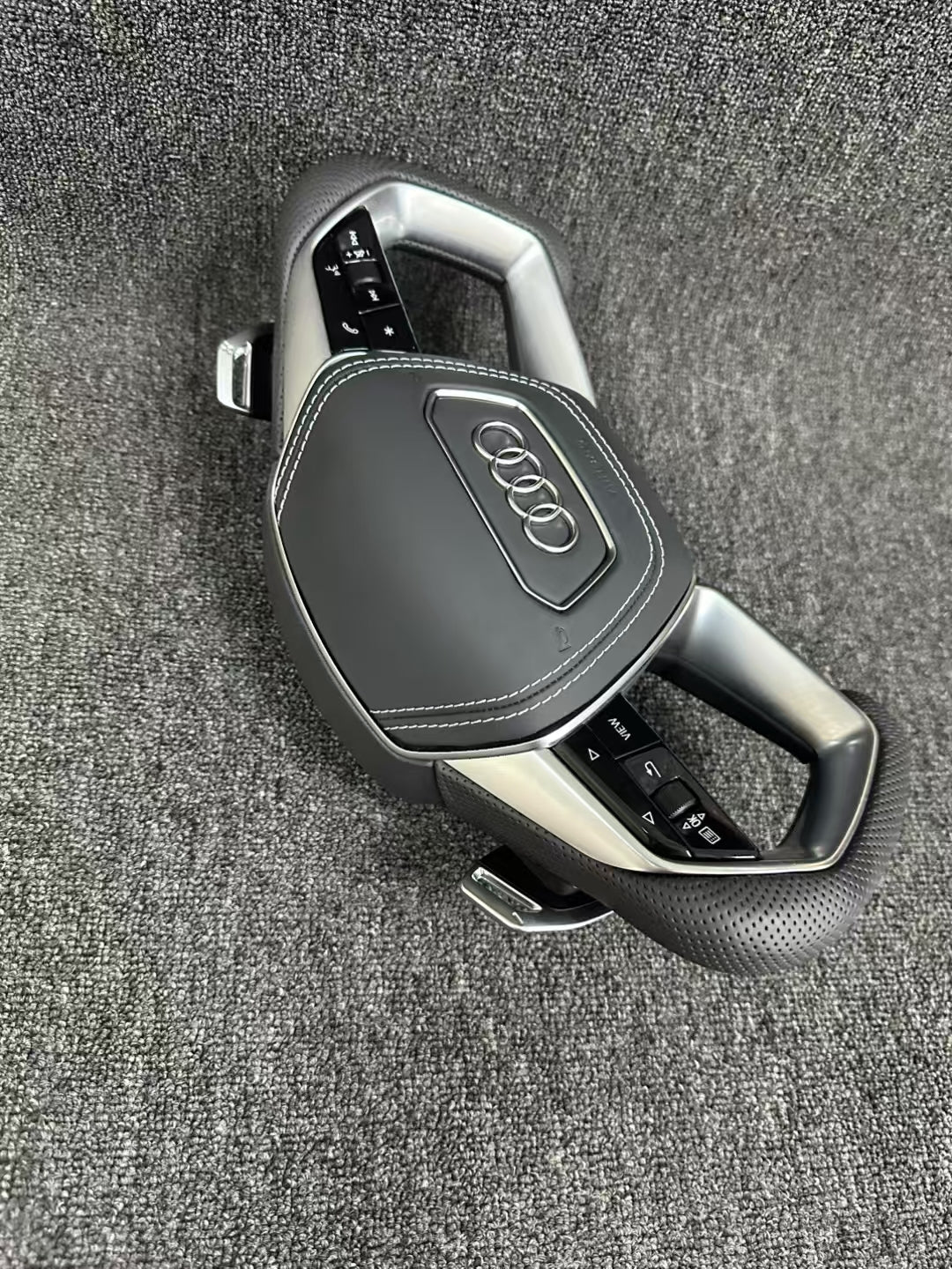 Audi Racing Steering Wheel Is Suitable for All SeriesA4L A5 A6L A7 TT Q5 S4 S5 RS5 RS6 RS7Modification and Upgrade
