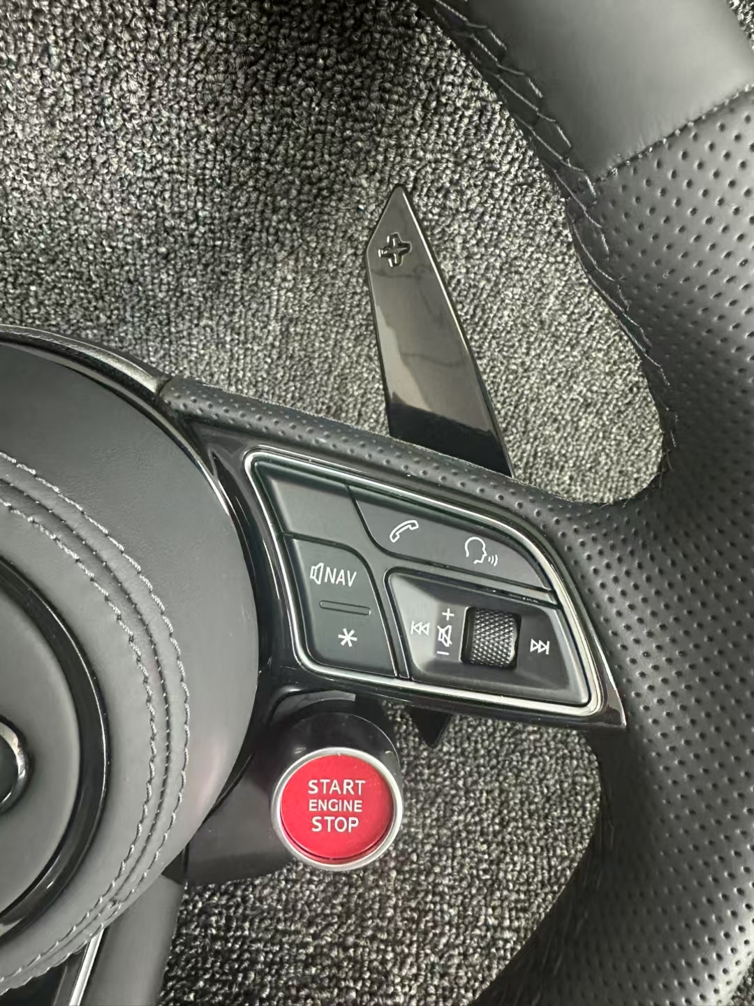 Audi steering wheel: leather+LED lights+carbon paddles+2 knobs
