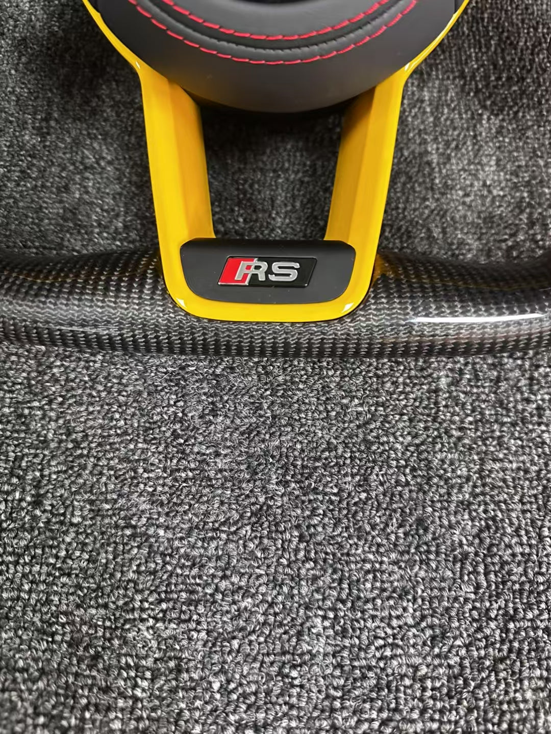 Customized Carbon Fiber Steering Wheel 2019-2021 Audi C8 A6 S6 RS6 A7 S7 RS7 Sports Design Style